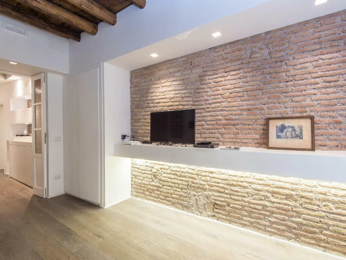 Apartment Madonna Dei Monti By Interhome Рим 0*,